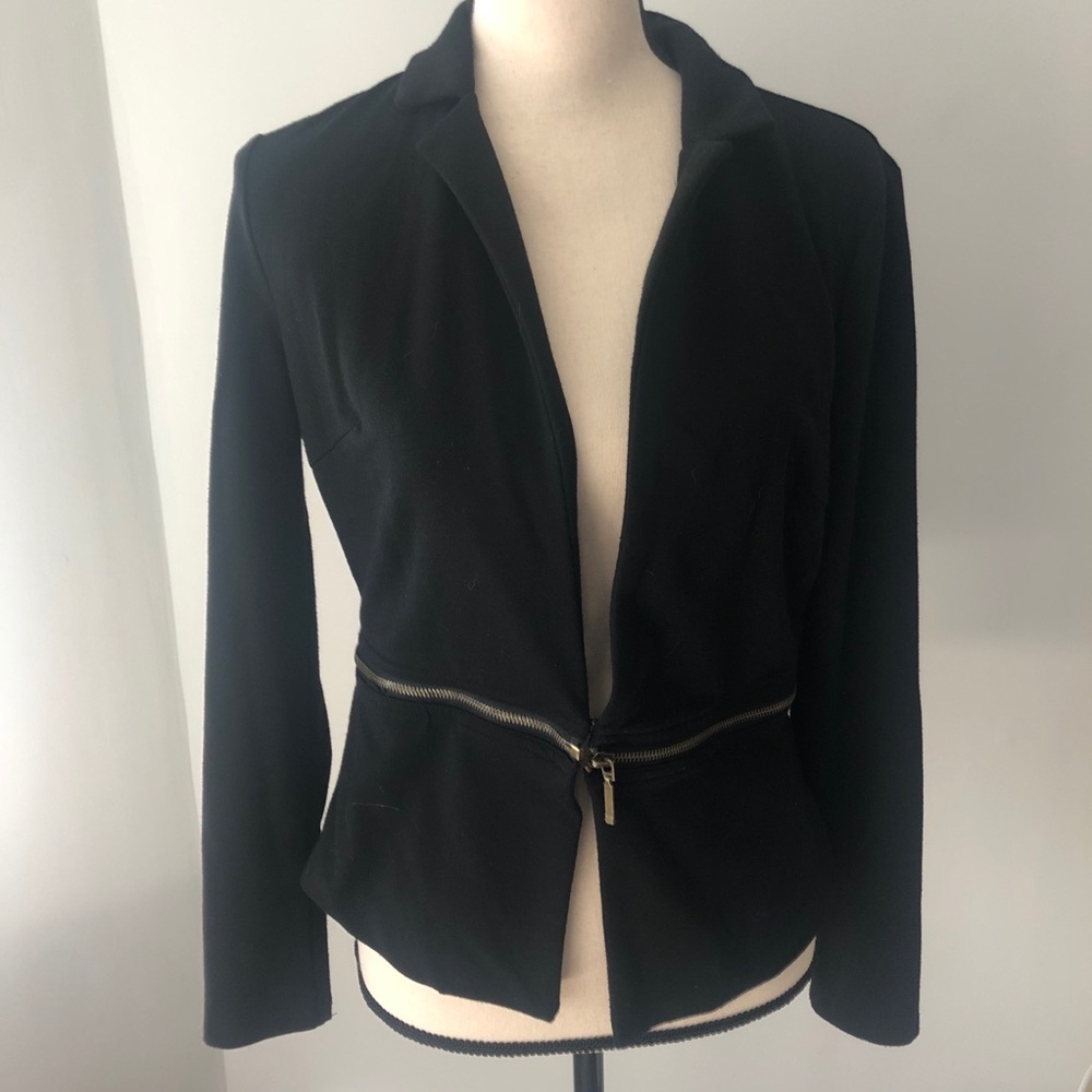 Unique convertible blazer. Long or crop